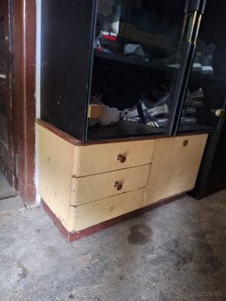 Predam kuchinsku skrinku a sufle knlhovnu perinak - 8