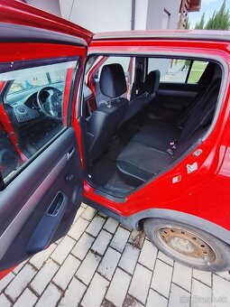 Predám Suzuki Swift 1.3 benzin - 8