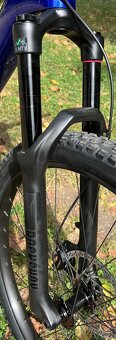 Celoodpružený karbónový ebajk Trek Fuel EXe 9.5 - 8