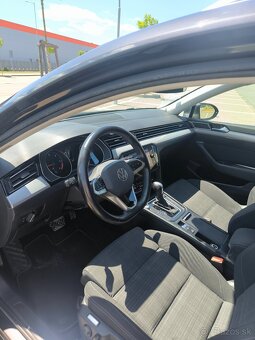 VOLKSWAGEN PASSAT VARIANT 2.0 TDI Evo BUSINESS DSG - 8