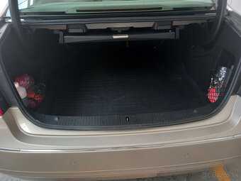 predám mercedes E220cdi - 8