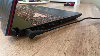 ASUS TUF Gaming F15 - 8