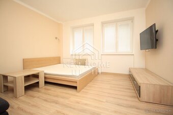 NIVY - DULOVO nám. 1 iz. MODERNÝ  byt, vstavané skrine - 8