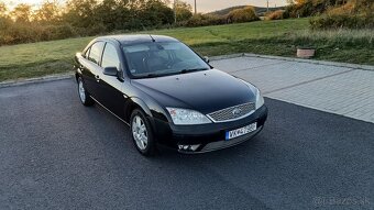 Ford Mondeo Ghia 2.0 TDCi - 8