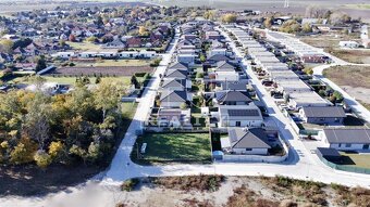 ZAČNITE STAVAŤ EŠTE TENTO ROK POZEMOK V HRUBEJ BORŠI –... - 8