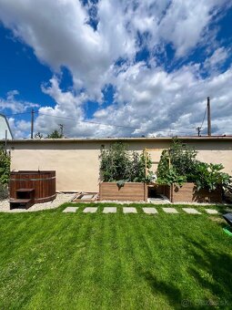 Betónový vyvýšený záhon - 8