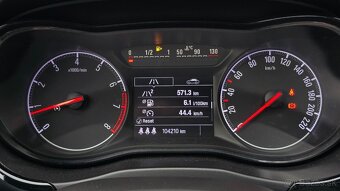 Opel Corsa 1.4 16V Cosmo - 8