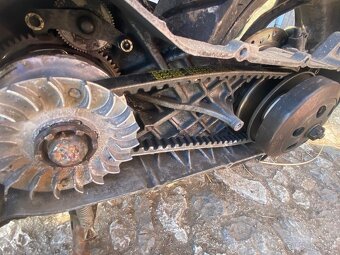 Aprilia area 51 - 8