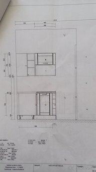 Kuchynská linka so stolom a stoličkami - 8