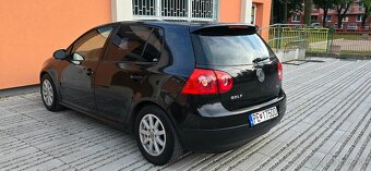 Volkswagen Golf V 1.9TDI - 8
