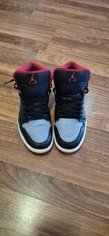 Predám pánske tenisky jordan nike c.44,5 - 8