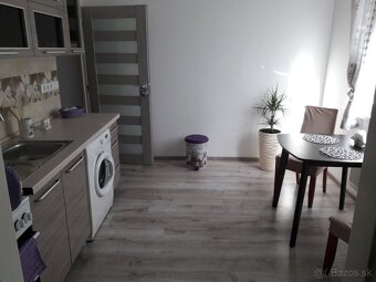 1 IZBOVÝ BYT NA PRENÁJOM NA ULICI HRADNEJ - 8