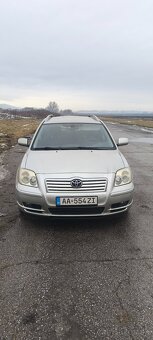 Toyota Avensis - 8