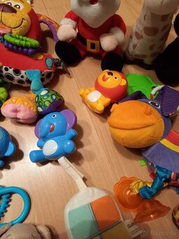 Sada 16ks hračiek - 8