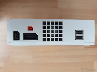 Nintendo Wii + 4hry+štvrtá hra má až 73 rôznych minihier - 8