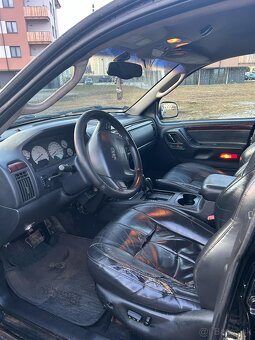 Jeep Grand Cherokee 2,7 - 8