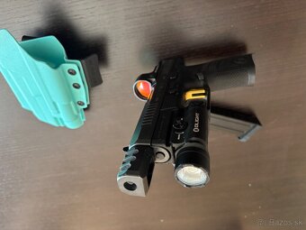 Cz p10c OR SR 9mm luger - 8