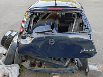 Fiat Punto 1.2 - 8