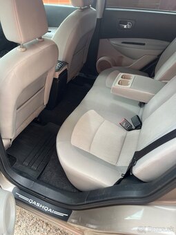 Nissan Qahqai 2012 2.0 - 8