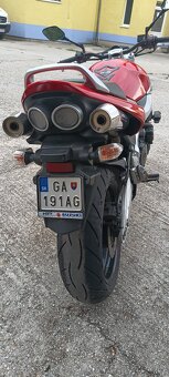 Suzuki gsr 600 - 8