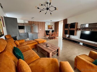 Prenájom 3-izb. byt v centre s garážovým státím - 8