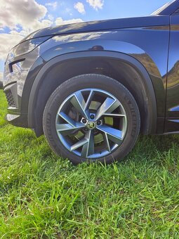 Škoda Kodiaq 2.0 TDI 110kw EVO Sportline DSG 7 miestne 2022 - 8