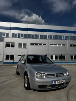 Volkswagen Golf 1.6 SR – pojazdný, vhodný na ND alebo opravu - 8
