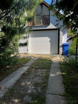 PREDAJ : Rodinný dom s bazénom - 8