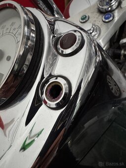 HONDA SHADOW 750 - 8