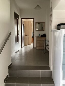 VÝHODNÁ CENA 4-izbový tehlový RD s krásnym pozemkom - 8