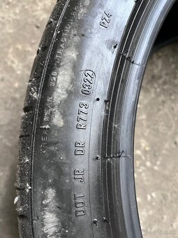 285/40 r23 a 325/35 r23 Pirelli P zero - 8