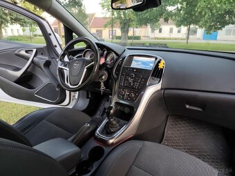 Opel Astra ST 1.7 CDTI ECOTEC Cosmo 2012 XENON+NAVI - 8