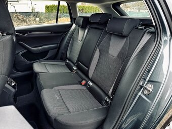 ŠKODA OCTAVIA IV 2.0 TDI SCR Ambition DSG - 8