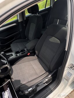 Volkswagen Passat Variant 2.0 TDI EVO Business DSG - 8
