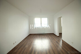 Na predaj 3-izbový byt s balkónom  v Michalovciach - A14 - 8