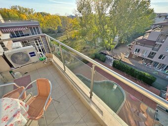 Moderný dvojizbový apartmán v elegantnom komplexe - Slnečné - 8
