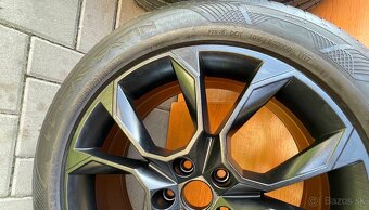 EXTREMEE schwarze orig.skoda 5x112 7,5j x19 ET 51 VW Se - 8
