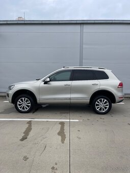 Predám VW touareg 7p 3.0TDI 180kw - 8