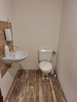 Prenájom priestorov pre sklad, obchod alebo malú výrobu - 8