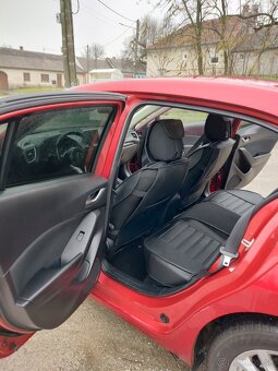 Mazda 3 2.0 Skyactiv-G120 Attraction - 8