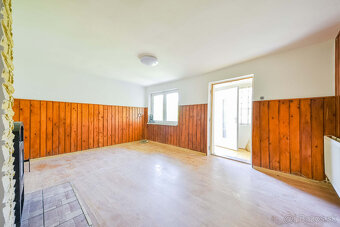 PEKNÁ NEHNUTEĽNOSŤ s KRBOM a GARÁŽOU, ŠÍPKOVÁ ul., KOŠICE - 8