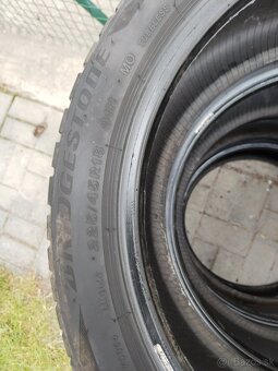 Predám zimné pneumatiky Bridgestone 225/45R18 - 8