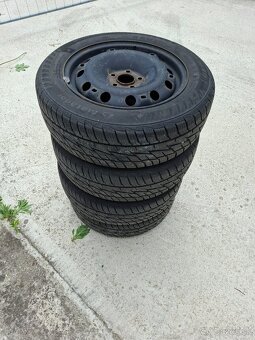 Predam sadu pneu + disky na škoda fabia 185/60 R15 - 8