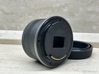 Canon RF-S 18-45 mm f/4.5-6.3 IS STM - 8