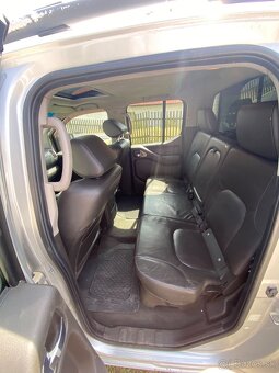 Navara D40 - 8
