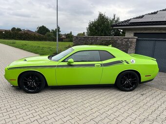 Dodge Challenger 5,7 V8 Hemi RT 280kw Manuál. CZ Papíry - 8