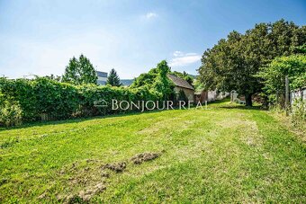 MALEBNÝ SEDLIACKY DOM V HORNÝCH OREŠANOCH S POZEMKOM 557m2 - 8