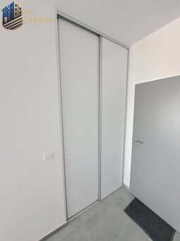 SKOLAUDOVANÉ Posledné voľné obchodné priestory na predaj v  - 8