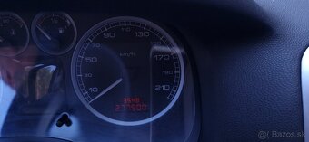 Peugeot 307 - 8