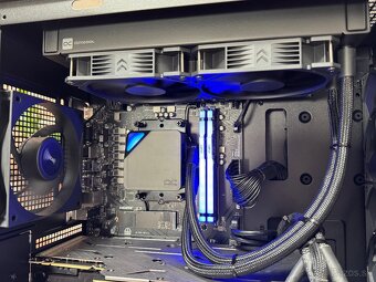 Ryzen 9 7900X\32GB\RTX 2080Ti\SSD\1000W Zdroj - 8